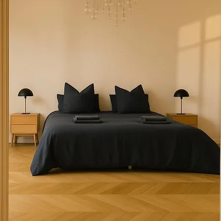 Elegant Apartment, Avenue Des Champs-élysées París