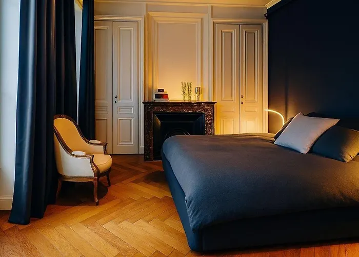 Elegant Apartment, Avenue Des Champs-elysees